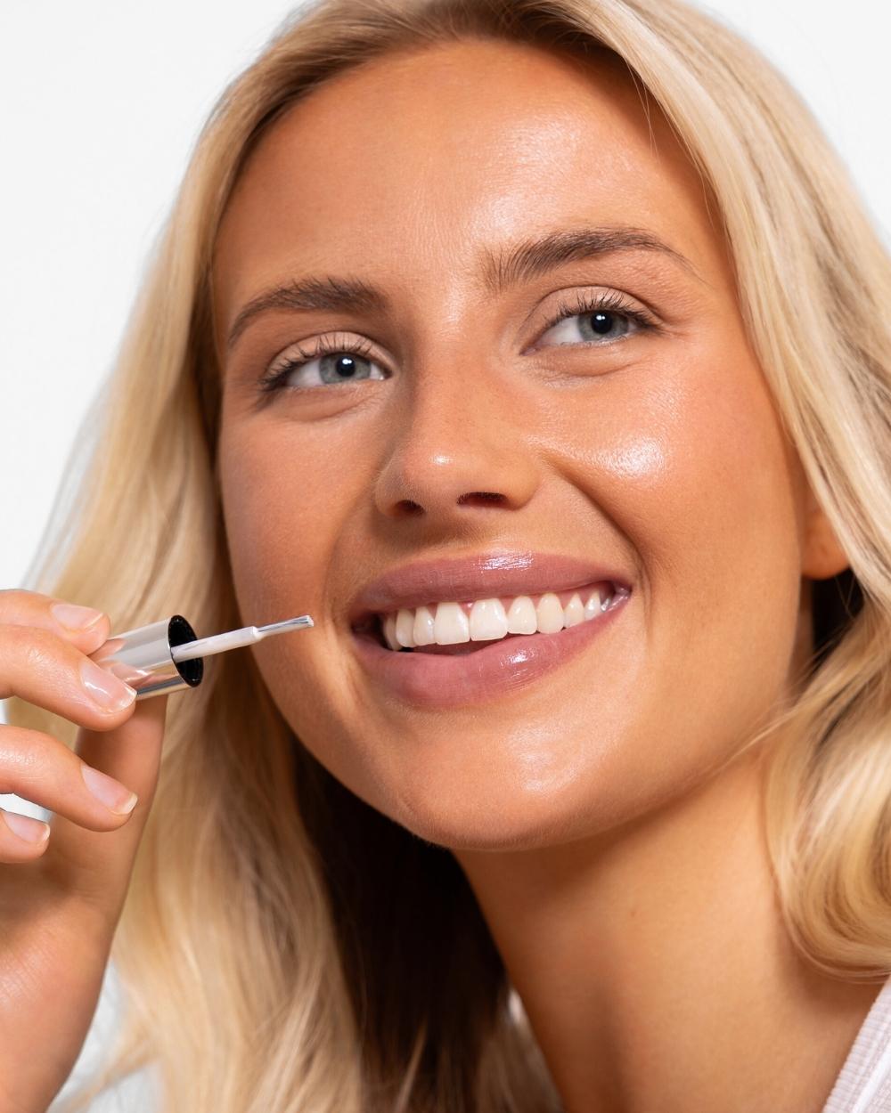 🦷 VERNIS BLANCHISSANT EXPRESS